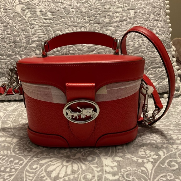 Coach Handbags - NWT Coach Georgie Bag